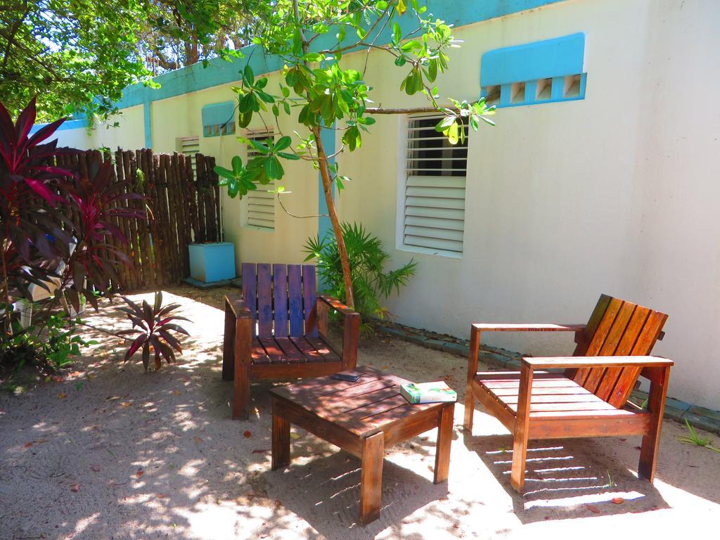 Simberts Apartments Maya Beach Exterior photo
